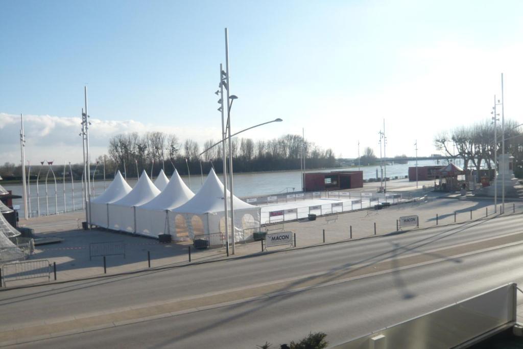 Hotel Quai De Saone Макон Екстер'єр фото